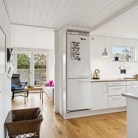 Riki - 100m From The Sea By Interhome Holiday home