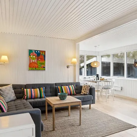 Riki - 100m From The Sea By Interhome Holiday home